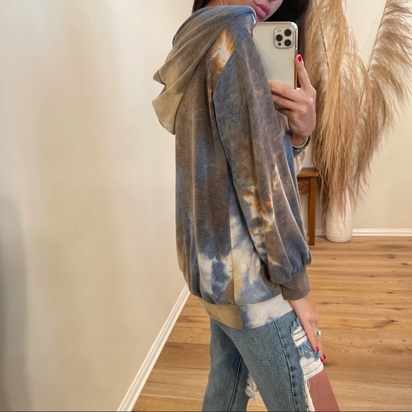 MRSALLIEXO— SOLD OUT - Picture 6 of 7